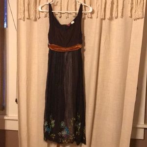 EUC chan luu dress